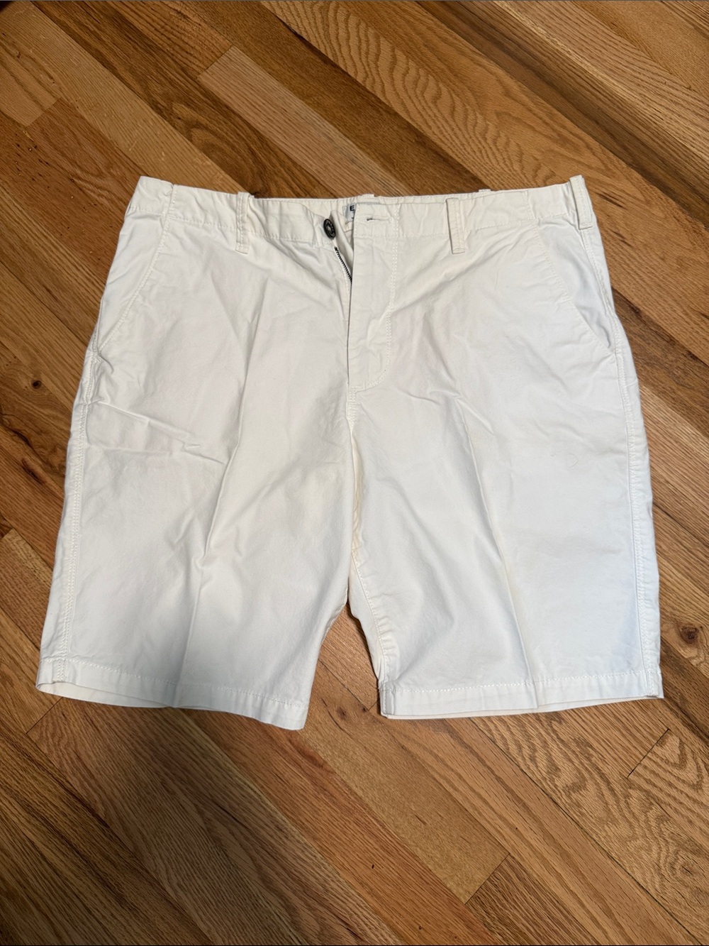 Express Men's White Classic Chino Shorts